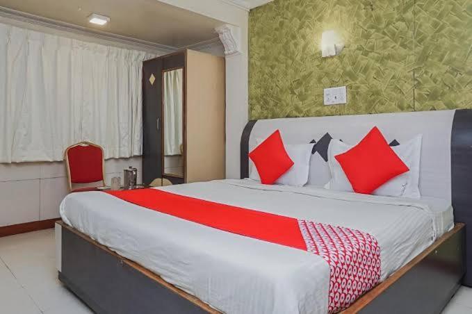 Hotel Tushar 푸네 외부 사진